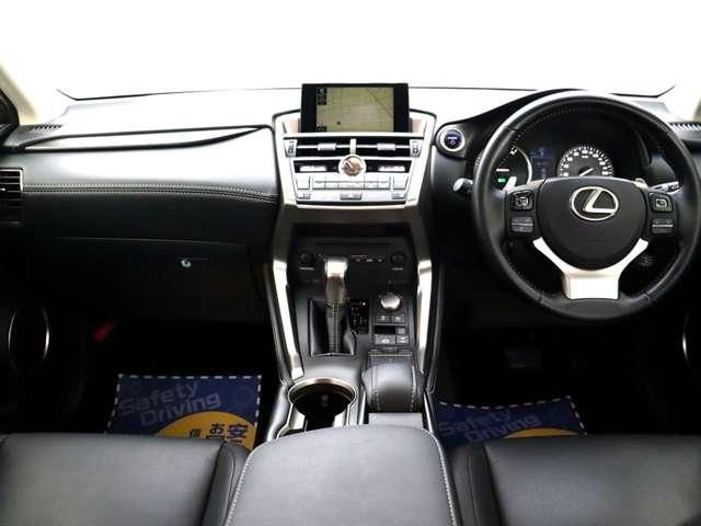 Mazda Bongo front view