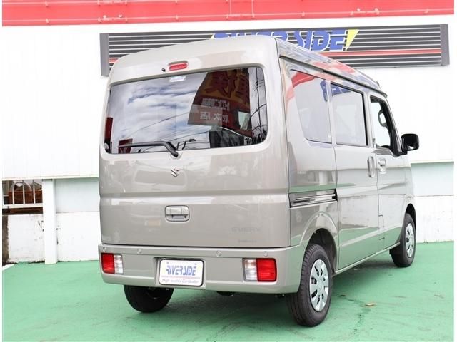 Mazda Bongo rear view