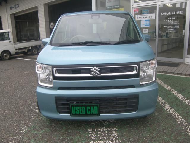 Mazda Bongo front view