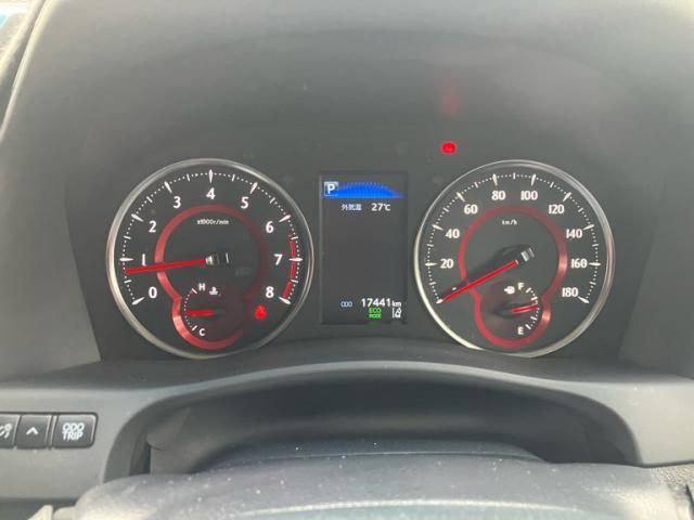 Mazda Bongo front view