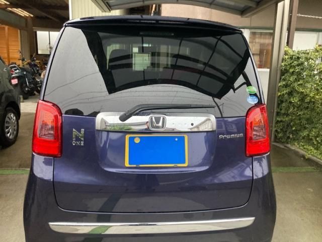Mazda Bongo front view