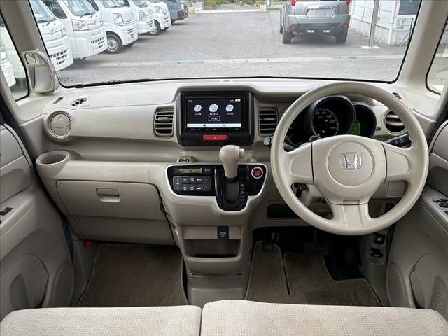 Mazda Bongo front view