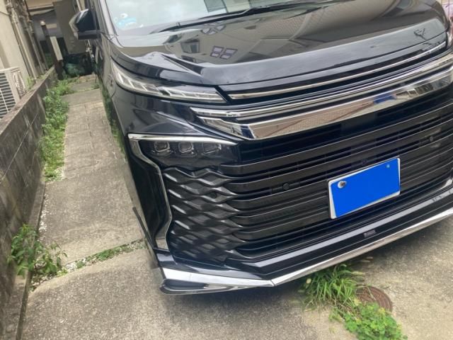 Mazda Bongo rear view