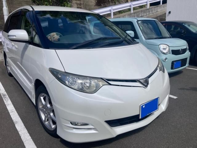 Mazda Bongo front view
