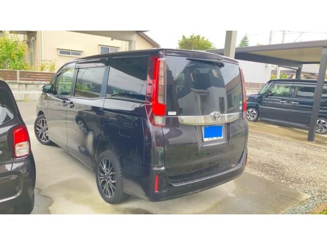 Mazda Bongo front view