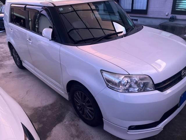 Mazda Bongo rear view