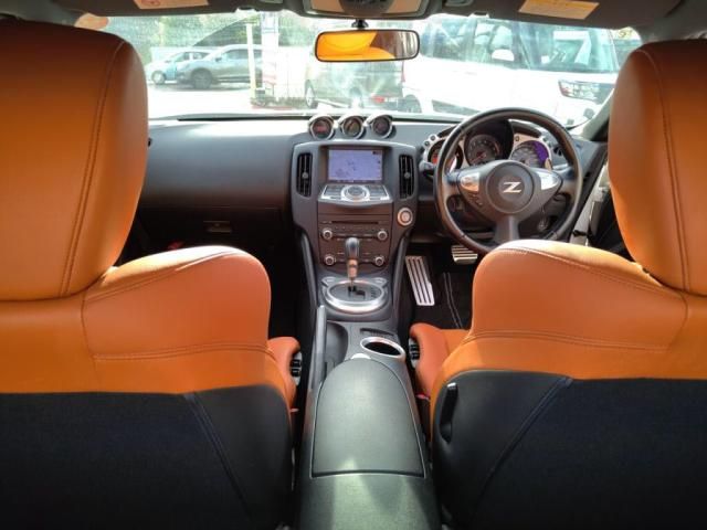 Mazda Bongo rear view