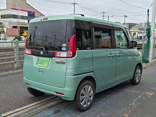 Mazda Bongo front view
