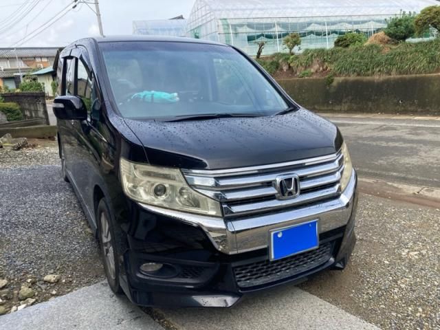 Mazda Bongo front view