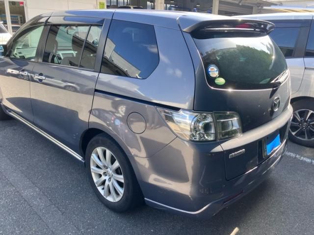 Mazda Bongo front view