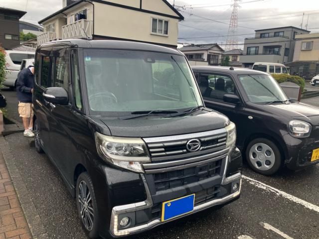 Mazda Bongo front view