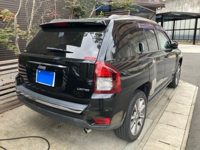 Mazda Bongo rear view