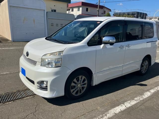 Mazda Bongo rear view