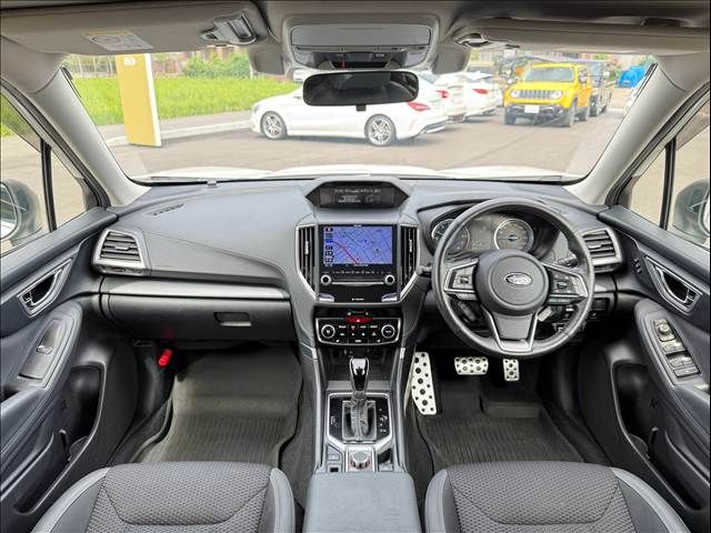 Mazda Bongo front view