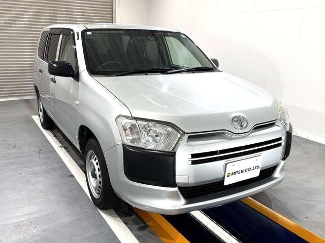Mazda Bongo front view