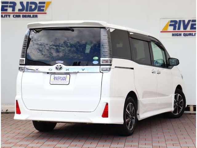 Mazda Bongo rear view