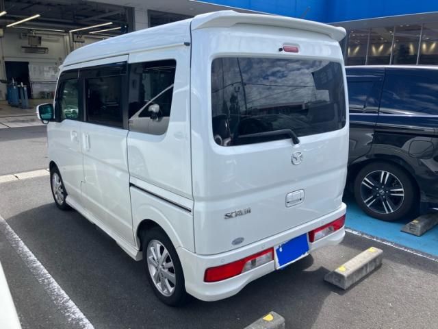Mazda Bongo front view