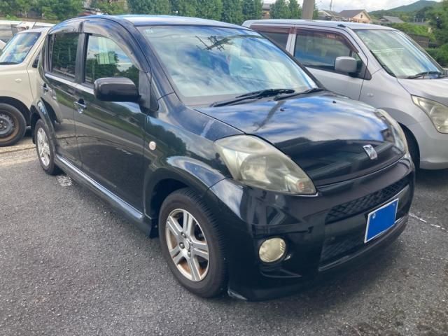 Mazda Bongo front view