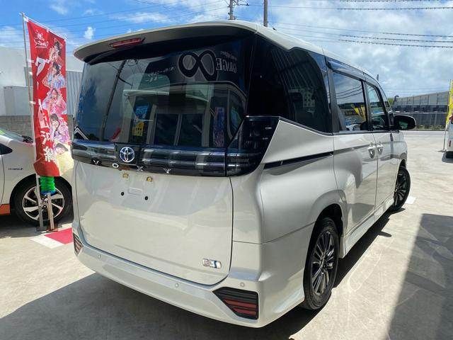 Mazda Bongo front view