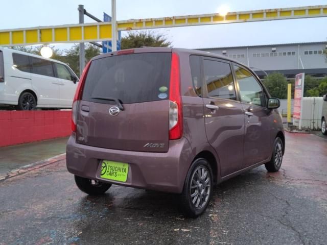 Mazda Bongo front view