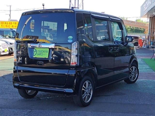 Mazda Bongo front view