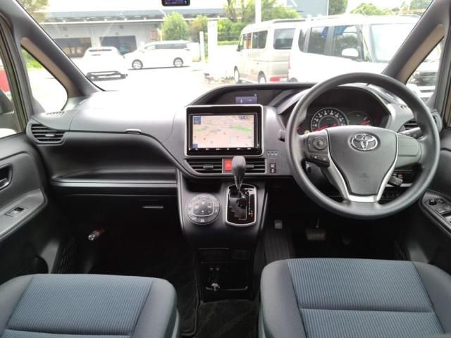 Mazda Bongo rear view
