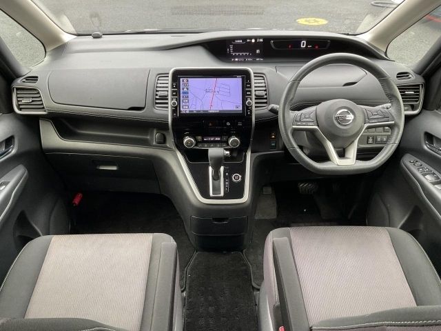 Mazda Bongo front view
