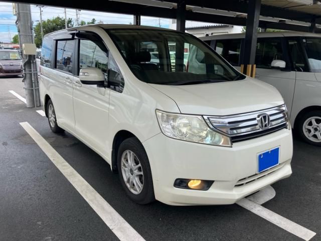 Mazda Bongo front view