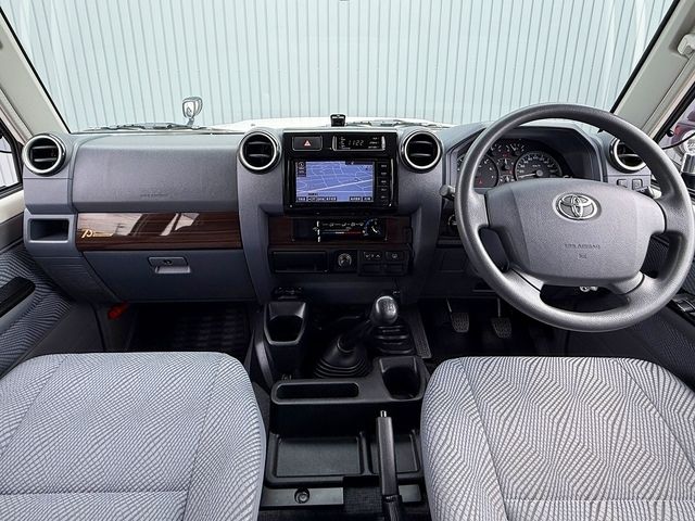 Mazda Bongo rear view