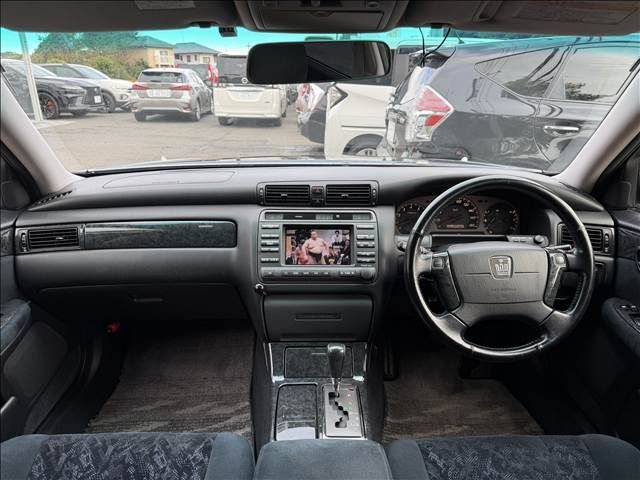 Mazda Bongo front view