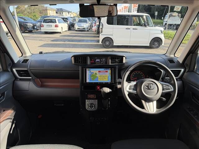 Mazda Bongo front view