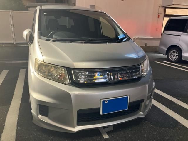 Mazda Bongo rear view