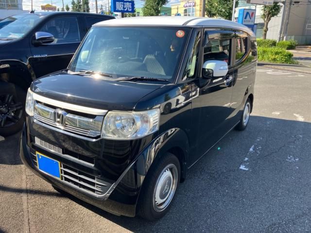 Mazda Bongo front view