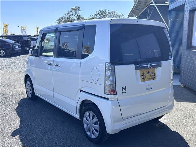 Mazda Bongo front view