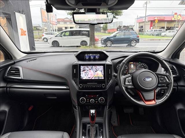 Mazda Bongo front view