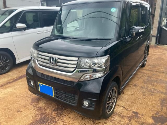 Mazda Bongo front view