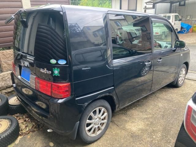 Mazda Bongo front view
