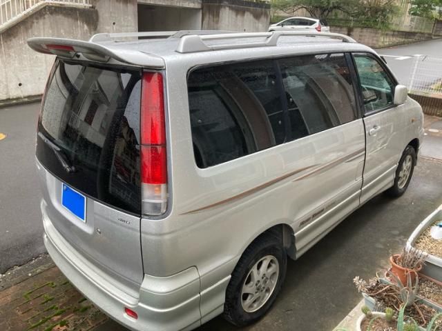 Mazda Bongo rear view