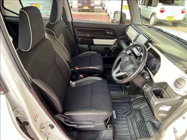 Mazda Bongo rear view
