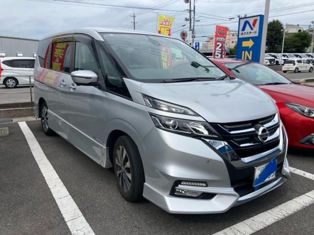 Mazda Bongo front view