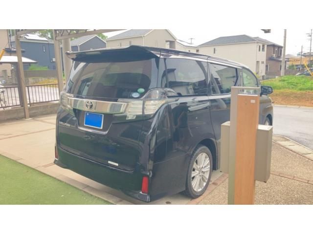 Mazda Bongo rear view