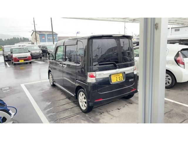 Mazda Bongo front view