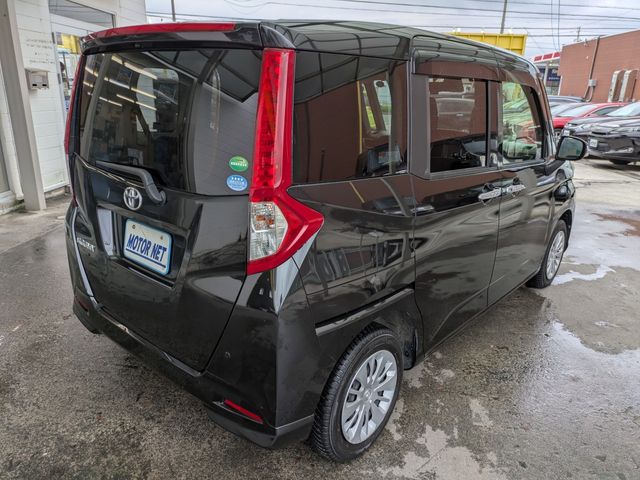 Mazda Bongo front view