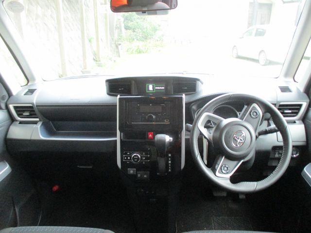 Mazda Bongo front view