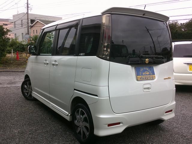 Mazda Bongo front view