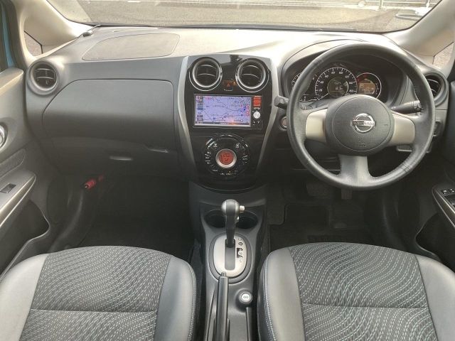 Mazda Bongo front view