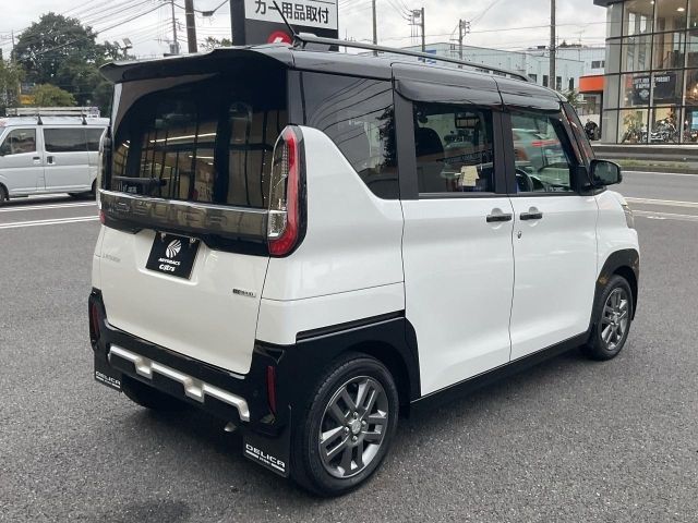 Mazda Bongo rear view