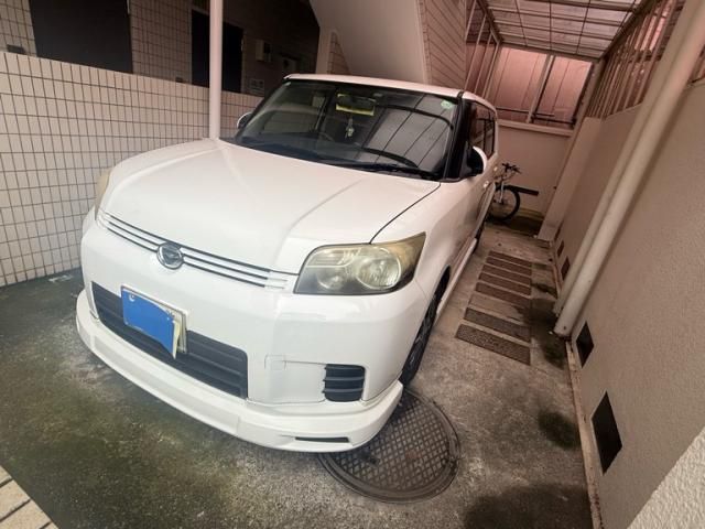 Mazda Bongo front view