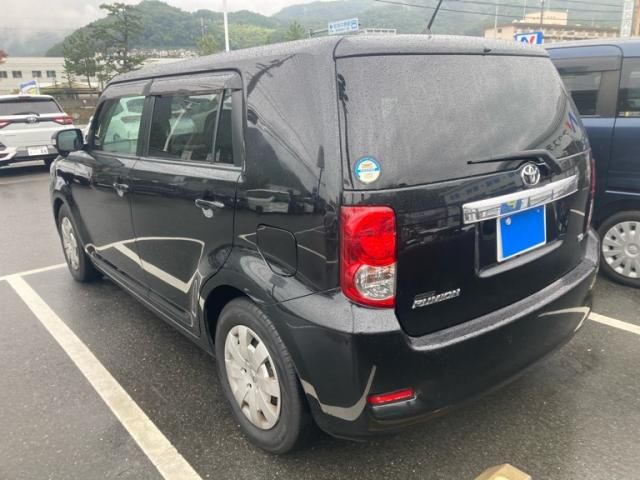 Mazda Bongo rear view