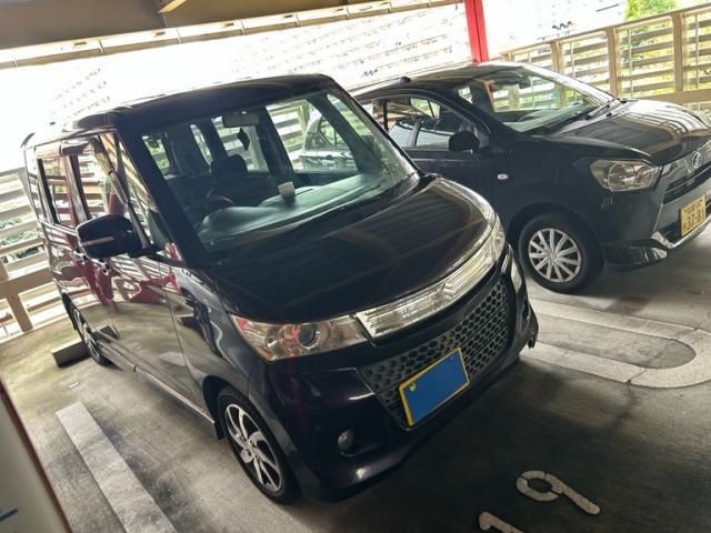Mazda Bongo front view